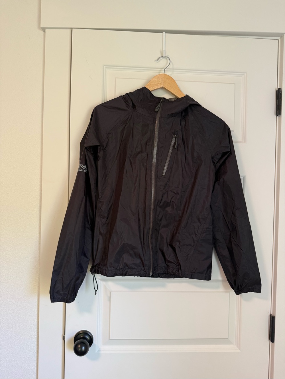 Outdoor Research Women’s Black Hooded Windbreaker/Rain Shell